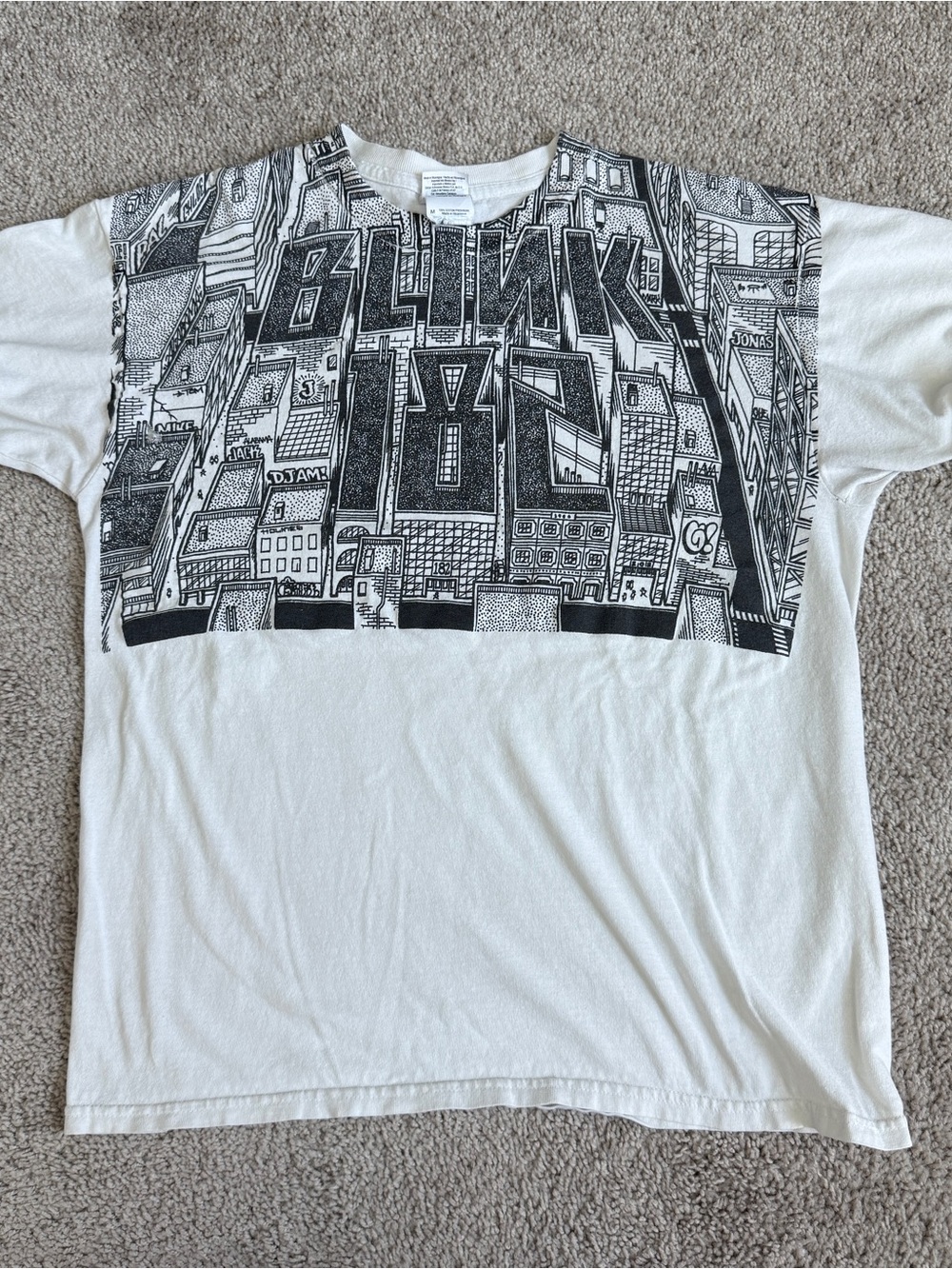 Blink 182 DJ AM Neighborhoods T Shirt White Graphic Tee Size Medium 21”
